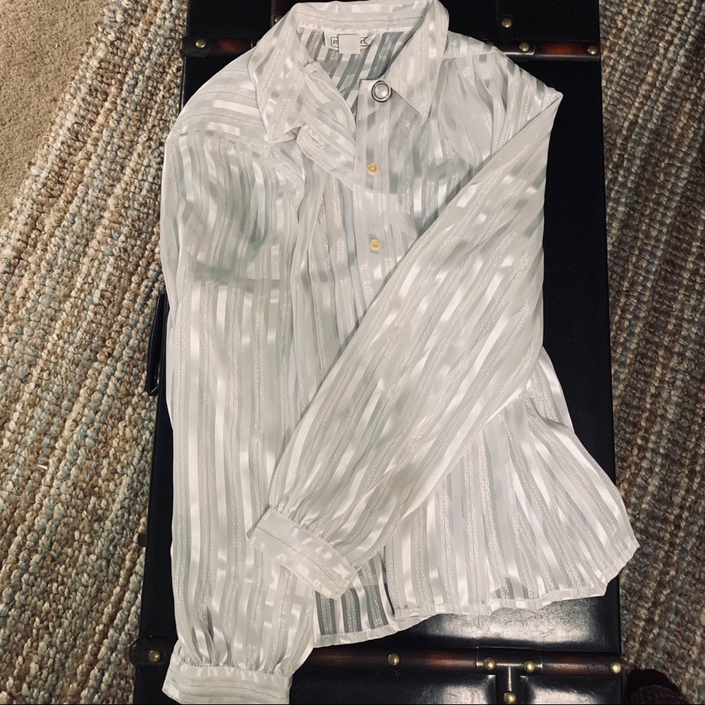 3/$25 Women’s 14 Vintage Blouse White Gold Stripes